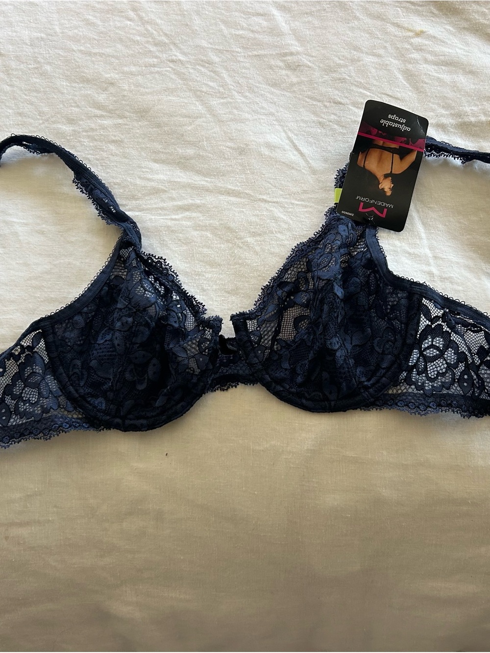 ** New With Tags - Maidenform Dark Navy Lace Underwire Bra